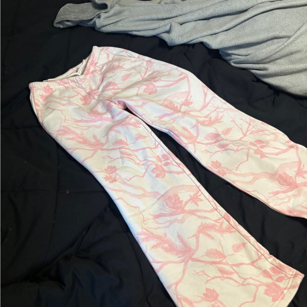 Chic Pink Floral Wide Leg Pants